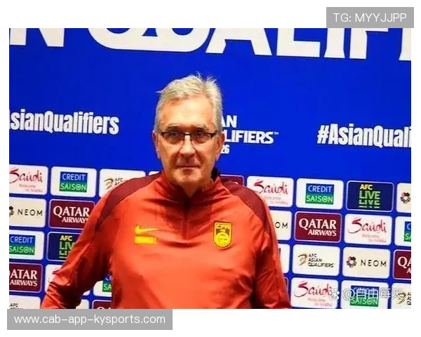 主帅与队员私下长谈被曝光，战术意图浮现端倪